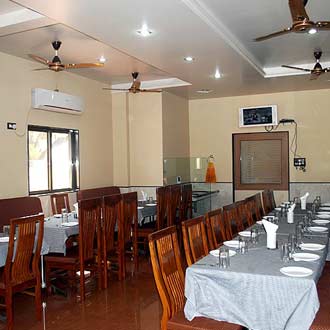 Shiv Sai Hotel Shirdi Restaurant