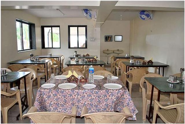 Sai Regency Hotel Shirdi Restaurant